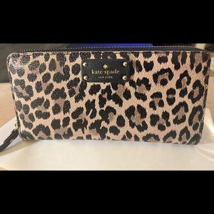 Kate Spade 12 Card Holder Wallet